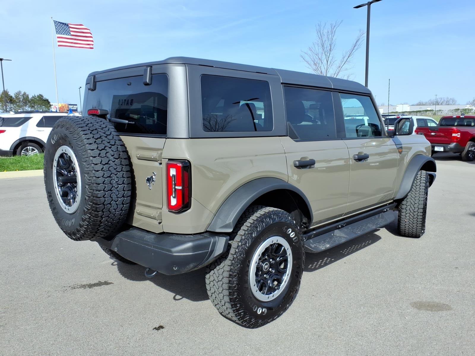 Certified 2025 Ford Bronco Badlands w/ Sasquatch Package image 5