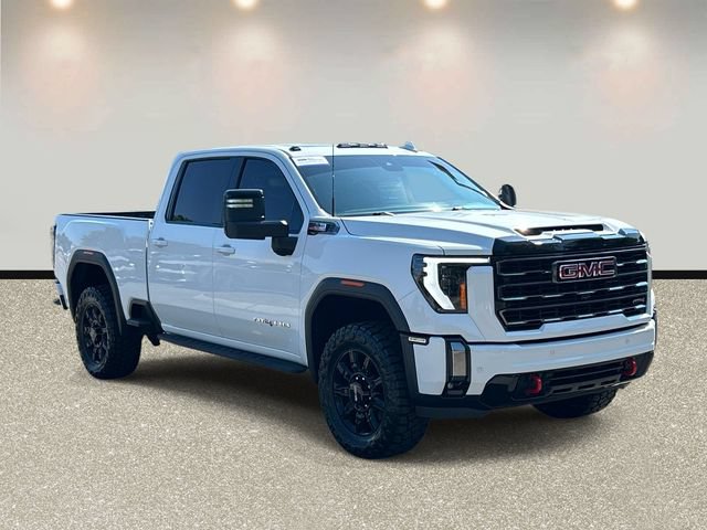 Used 2024 GMC Sierra 2500 AT4 w/ AT4 Preferred Package AWD/4WD image 3