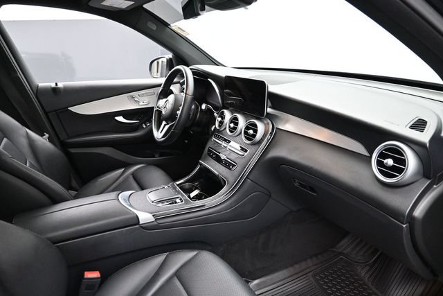 Used 2022 Mercedes-Benz GLC 300 image 28