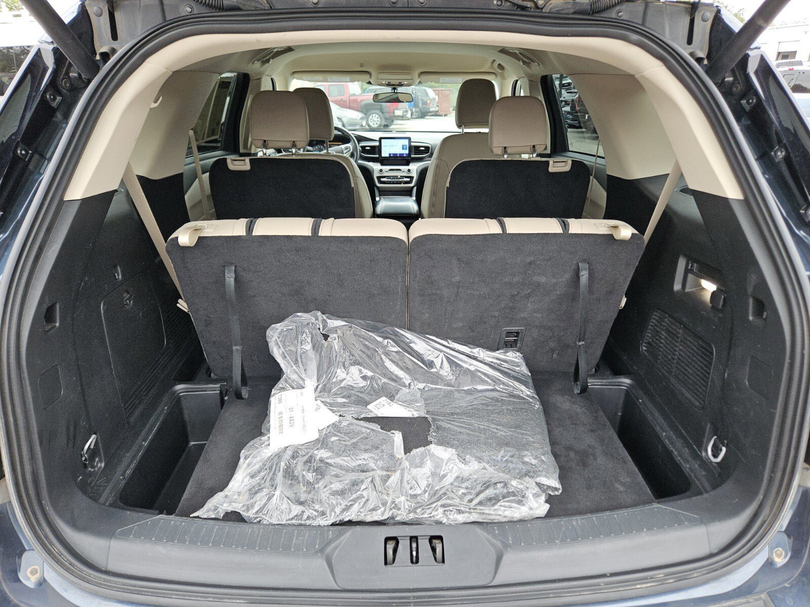 Certified 2023 Ford Explorer XLT w/ Equipment Group 202A image 31