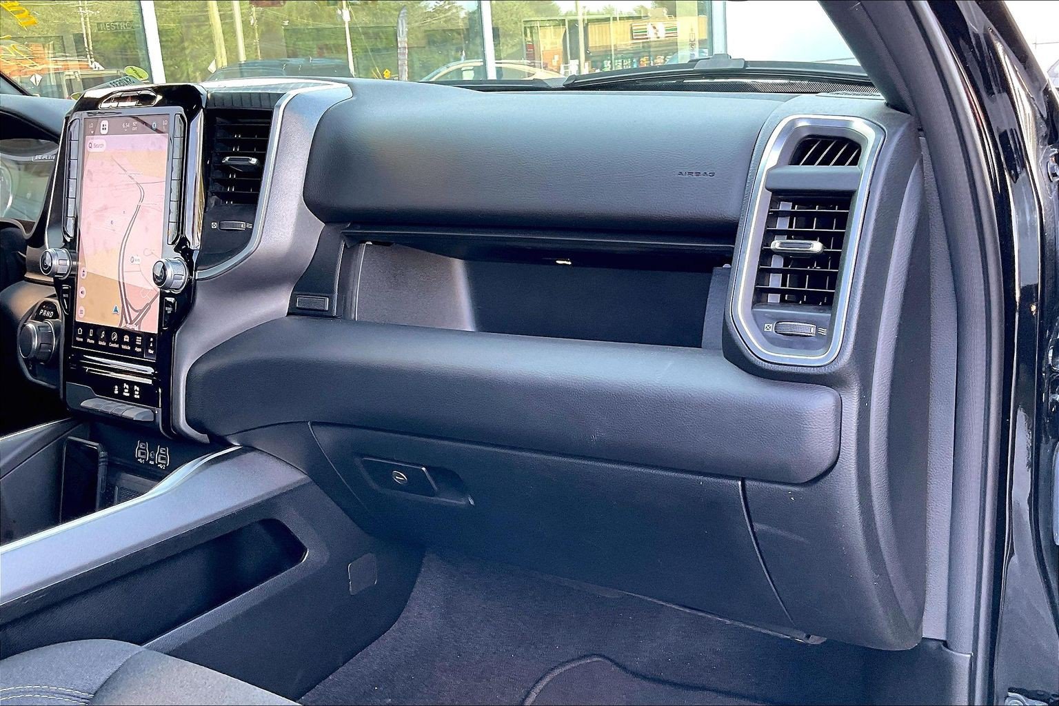 Used 2025 RAM 1500 Big Horn AWD/4WD image 15