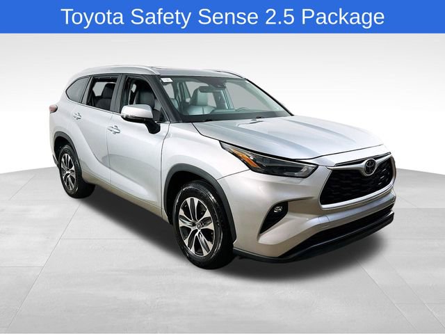 Used 2024 Toyota Highlander XLE