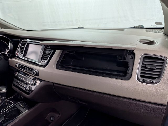 Used 2018 Kia Sedona SX Limited FWD image 21