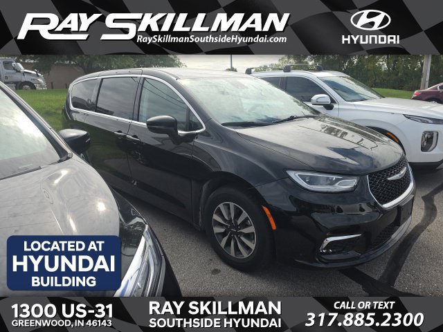 Used 2024 Chrysler Pacifica Limited