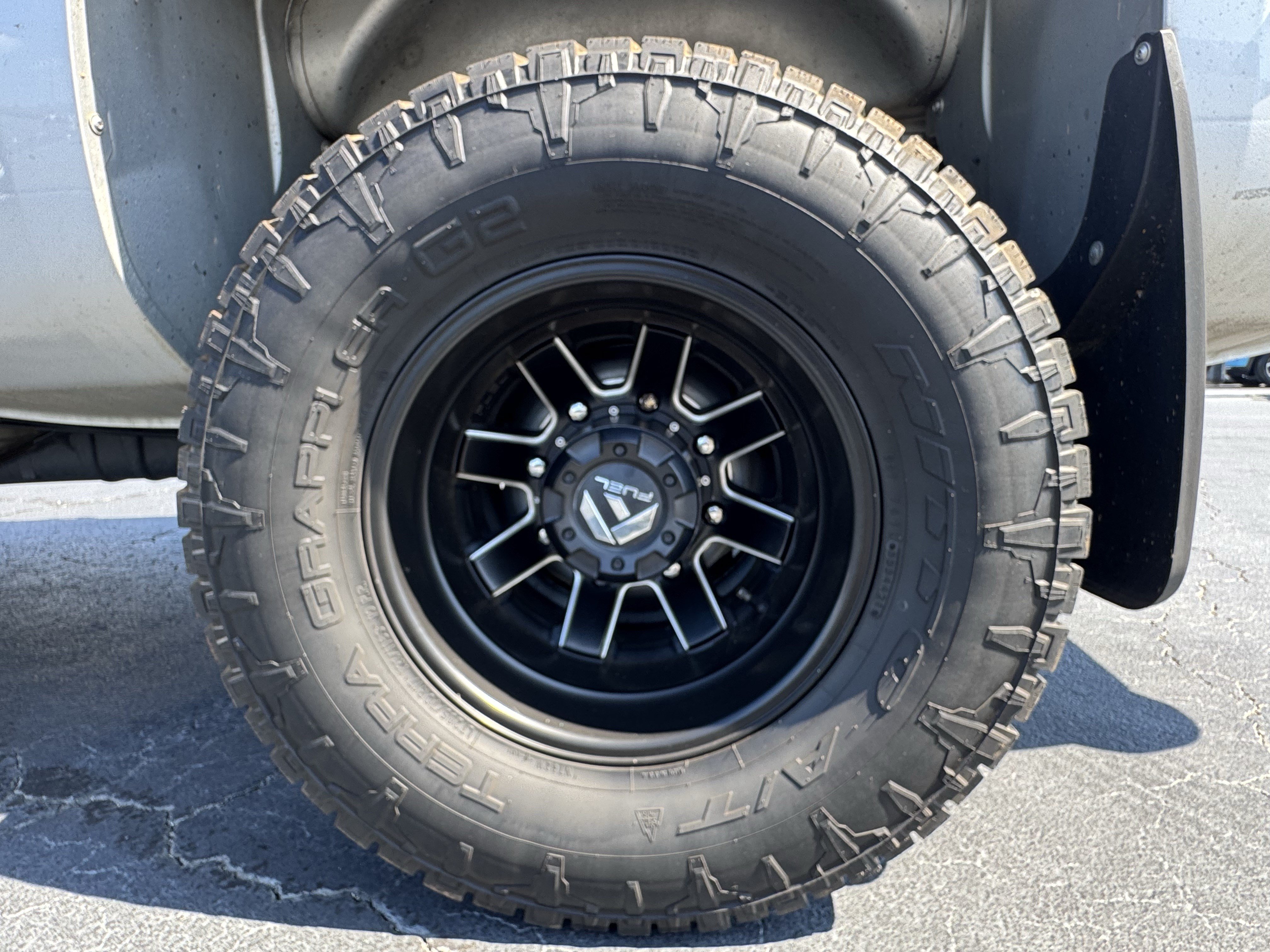 Used 2017 GMC Sierra 3500 Denali w/ Duramax Plus Package AWD/4WD image 24