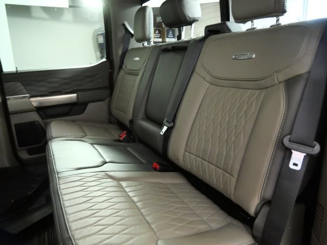 Certified 2025 Ford F250 Platinum w/ Platinum Plus Package AWD/4WD image 12