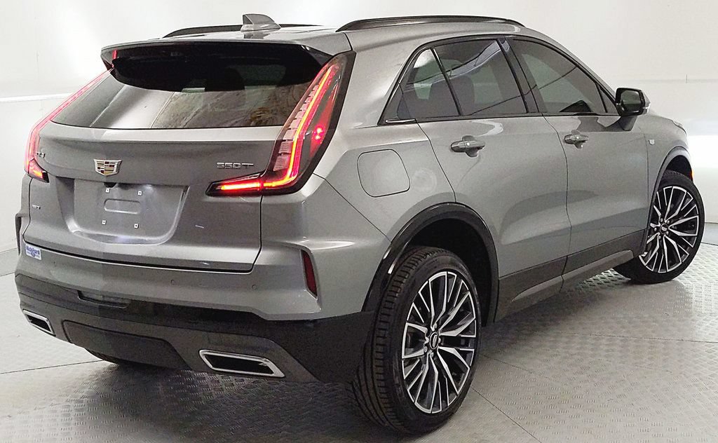 Used 2024 Cadillac XT4 Sport AWD/4WD image 3