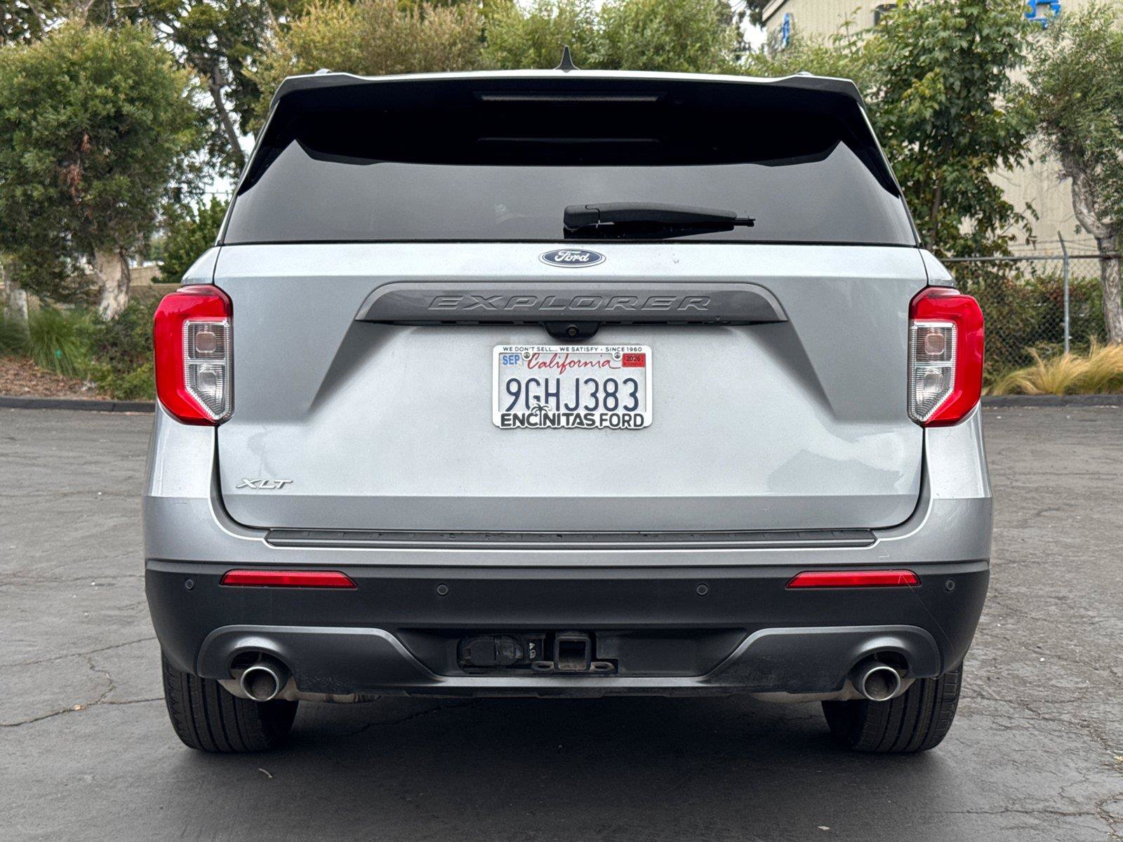 Certified 2023 Ford Explorer XLT w/ Equipment Group 202A RWD image 9