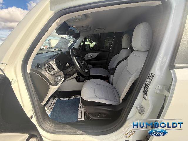 Used 2022 Jeep Renegade Latitude w/ Convenience Group image 12