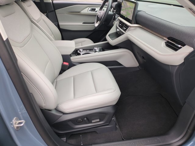 Certified 2026 Ford Explorer Active w/ Active Comfort Package RWD image 36