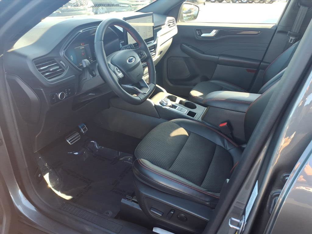 Certified 2023 Ford Escape ST-Line w/ Tech Pack #1 image 12