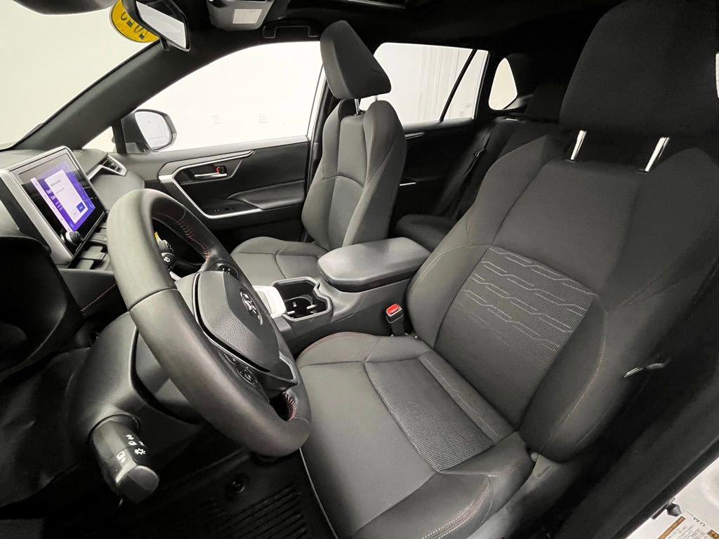 Used 2023 Toyota RAV4 SE w/ Weather & Moonroof Package AWD/4WD image 21