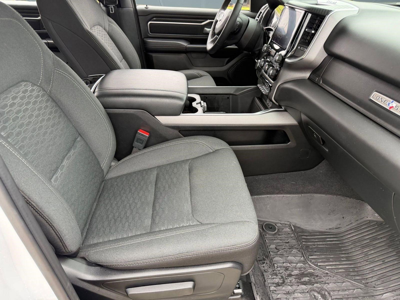 Used 2025 RAM 1500 Lone Star image 30