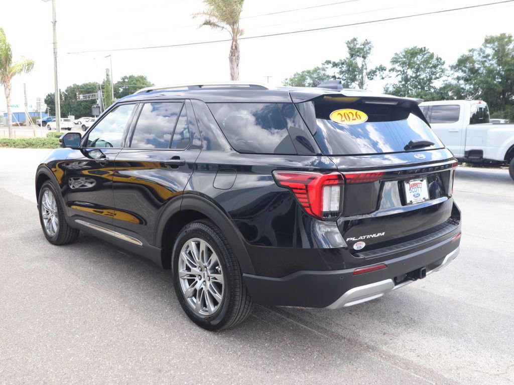 Certified 2026 Ford Explorer Platinum RWD image 8