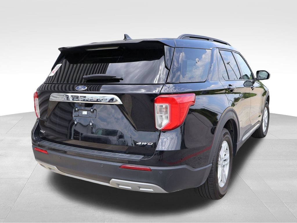 Certified 2024 Ford Explorer XLT w/ Equipment Group 202A AWD/4WD image 16