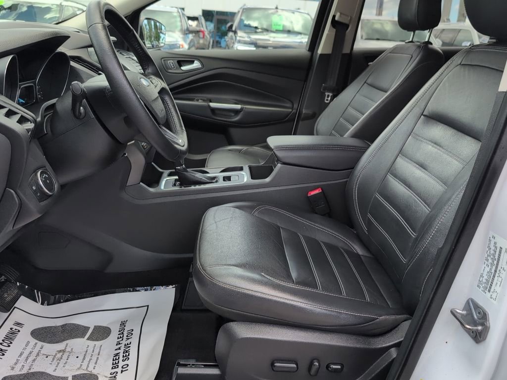Certified 2018 Ford Escape SEL FWD image 8
