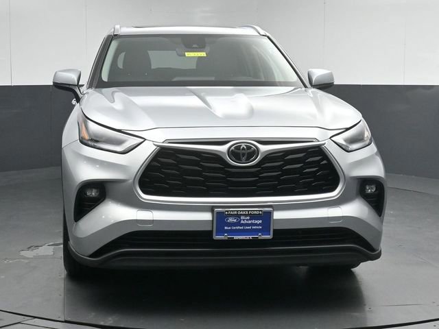 Used 2021 Toyota Highlander XLE AWD/4WD image 22