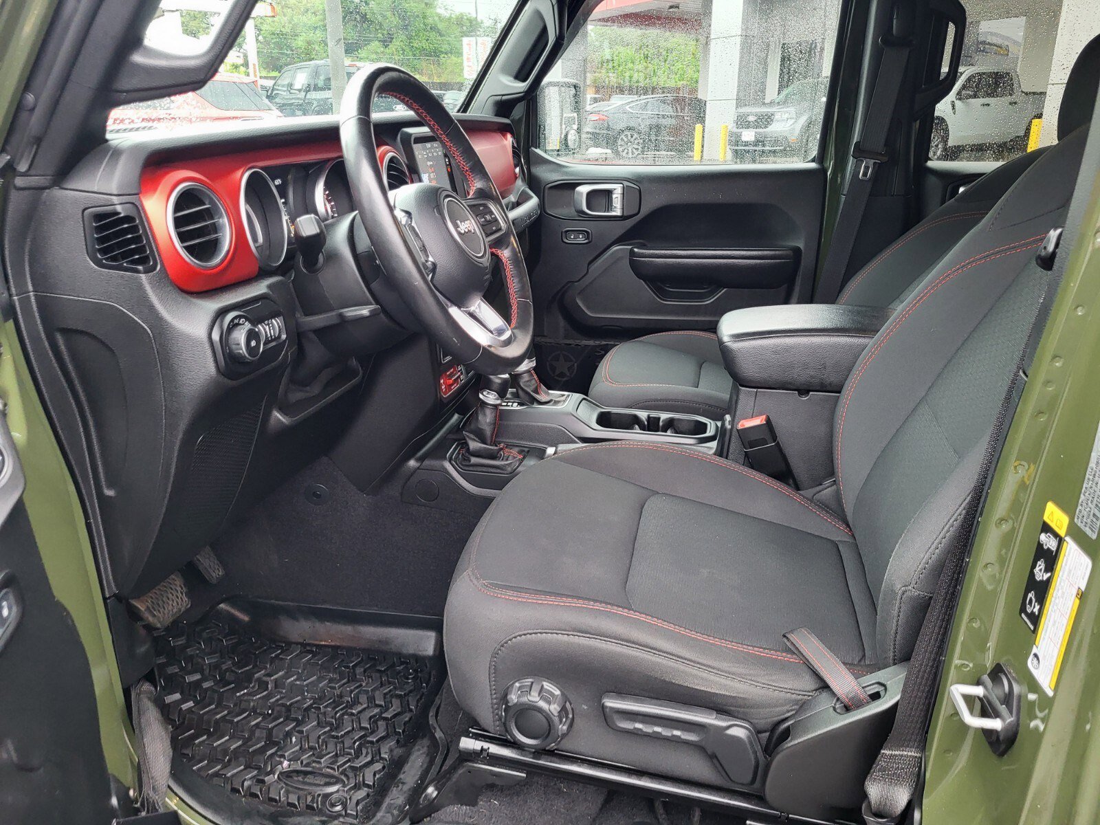 Used 2021 Jeep Wrangler Unlimited Rubicon image 18