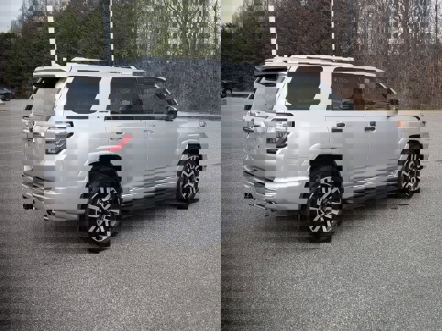 Used 2022 Toyota 4Runner Limited image 5