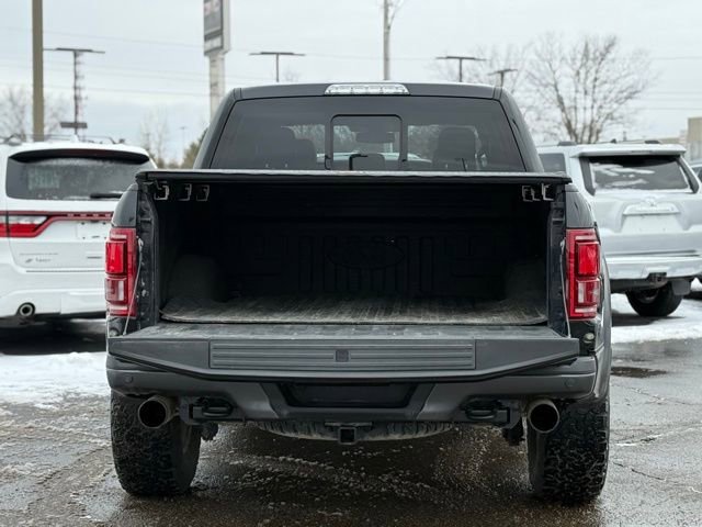 Certified 2018 Ford F150 Raptor w/ Equipment Group 802A Luxury image 40