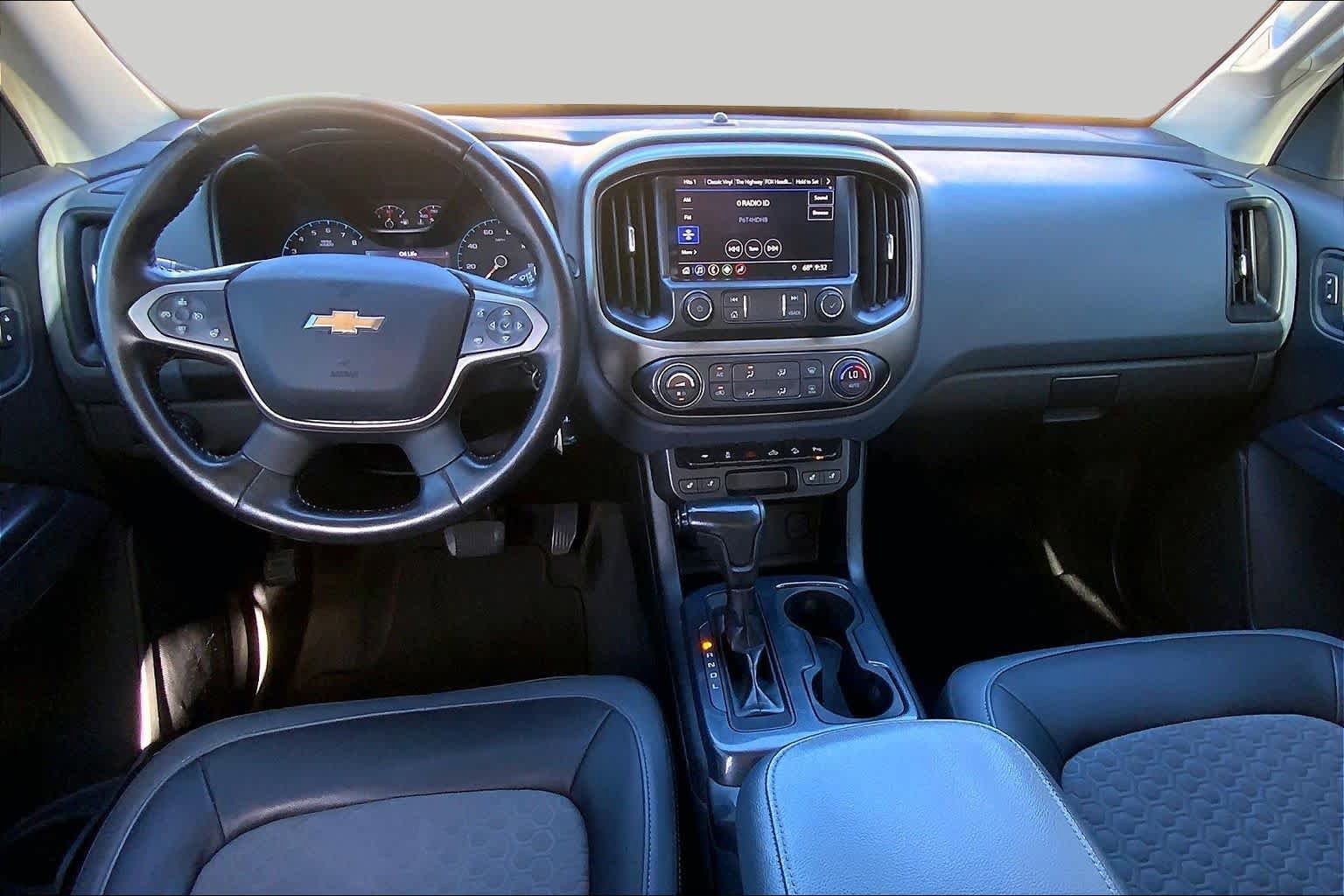 Used 2020 Chevrolet Colorado Z71 RWD image 16