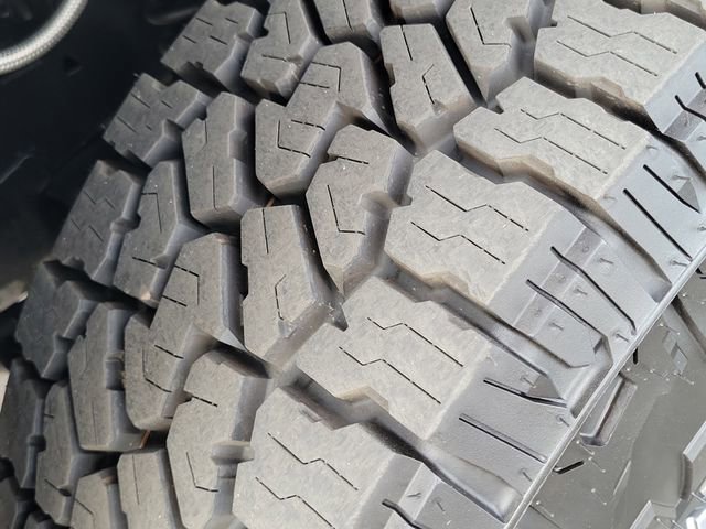 Certified 2017 Ford F150 XLT w/ Equipment Group 302A Luxury image 31