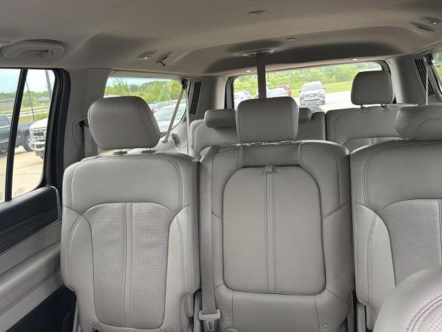 Used 2024 Jeep Wagoneer L Series II w/ Flexible Seating Group AWD/4WD image 7