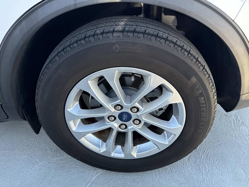 Certified 2022 Ford Escape SE w/ Convenience Package image 12