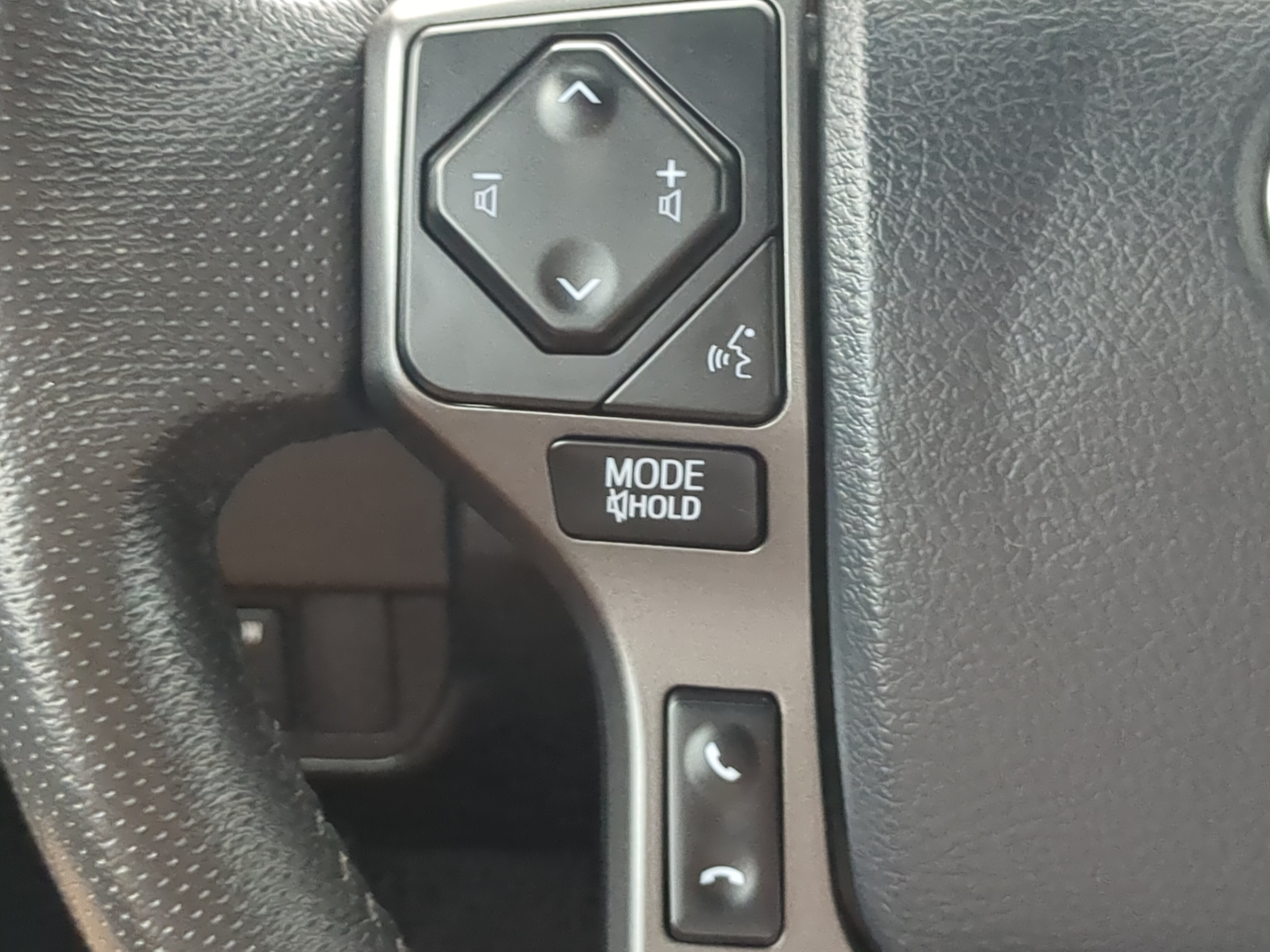 Used 2020 Toyota Tacoma TRD Off-Road AWD/4WD image 22