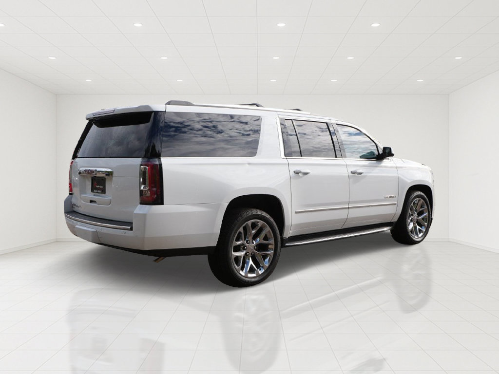 Used 2017 GMC Yukon XL Denali w/ Open Road Package AWD/4WD image 6