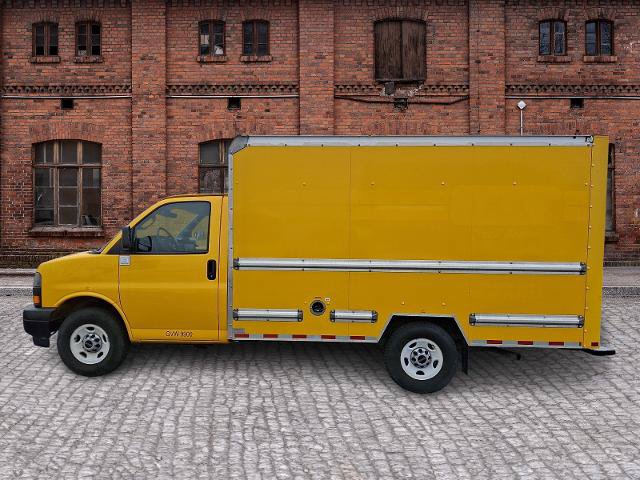 Used 2021 GMC Savana 3500 w/ Power Convenience Package RWD image 7