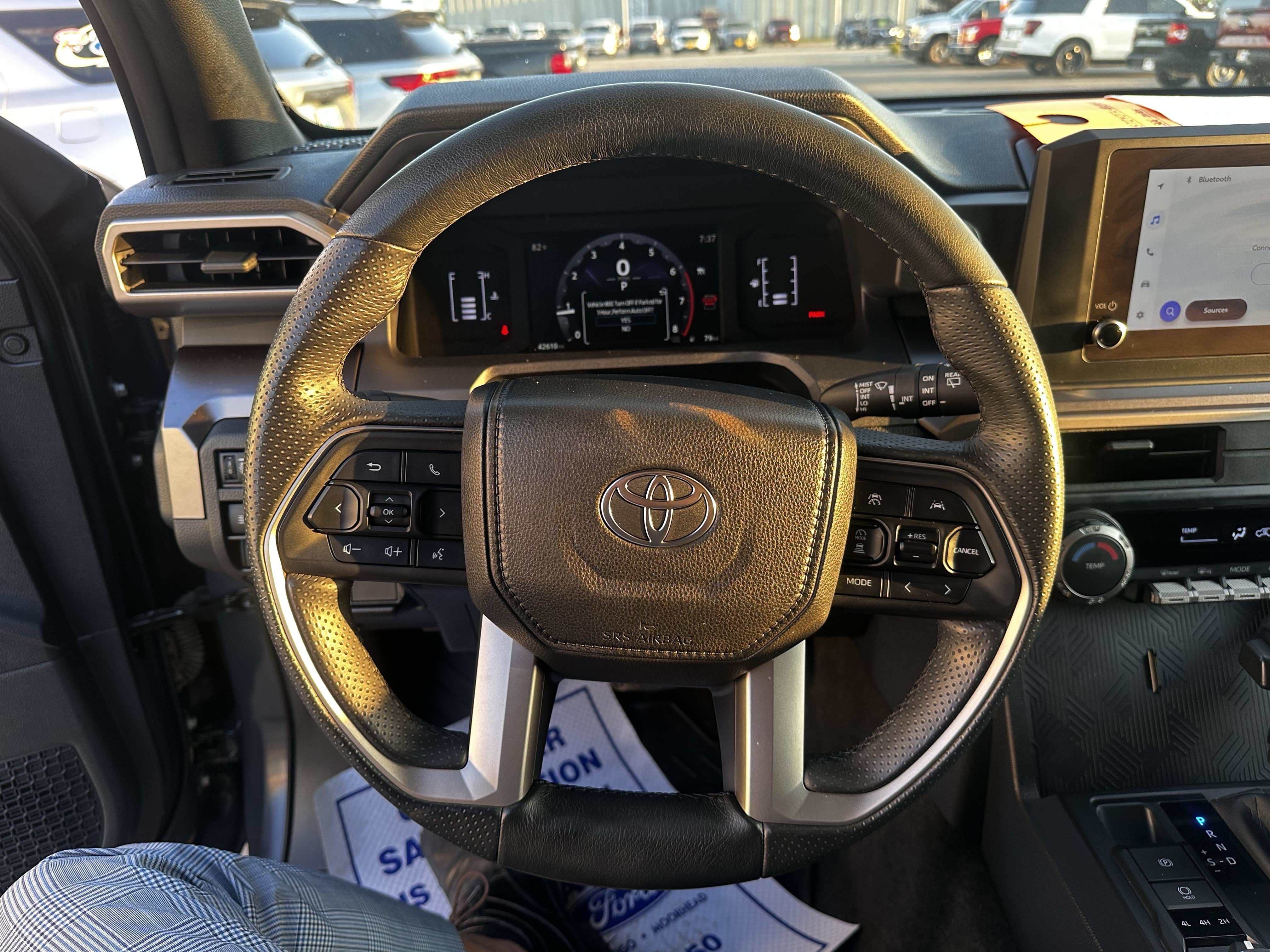 Used 2025 Toyota 4Runner SR5 AWD/4WD image 14