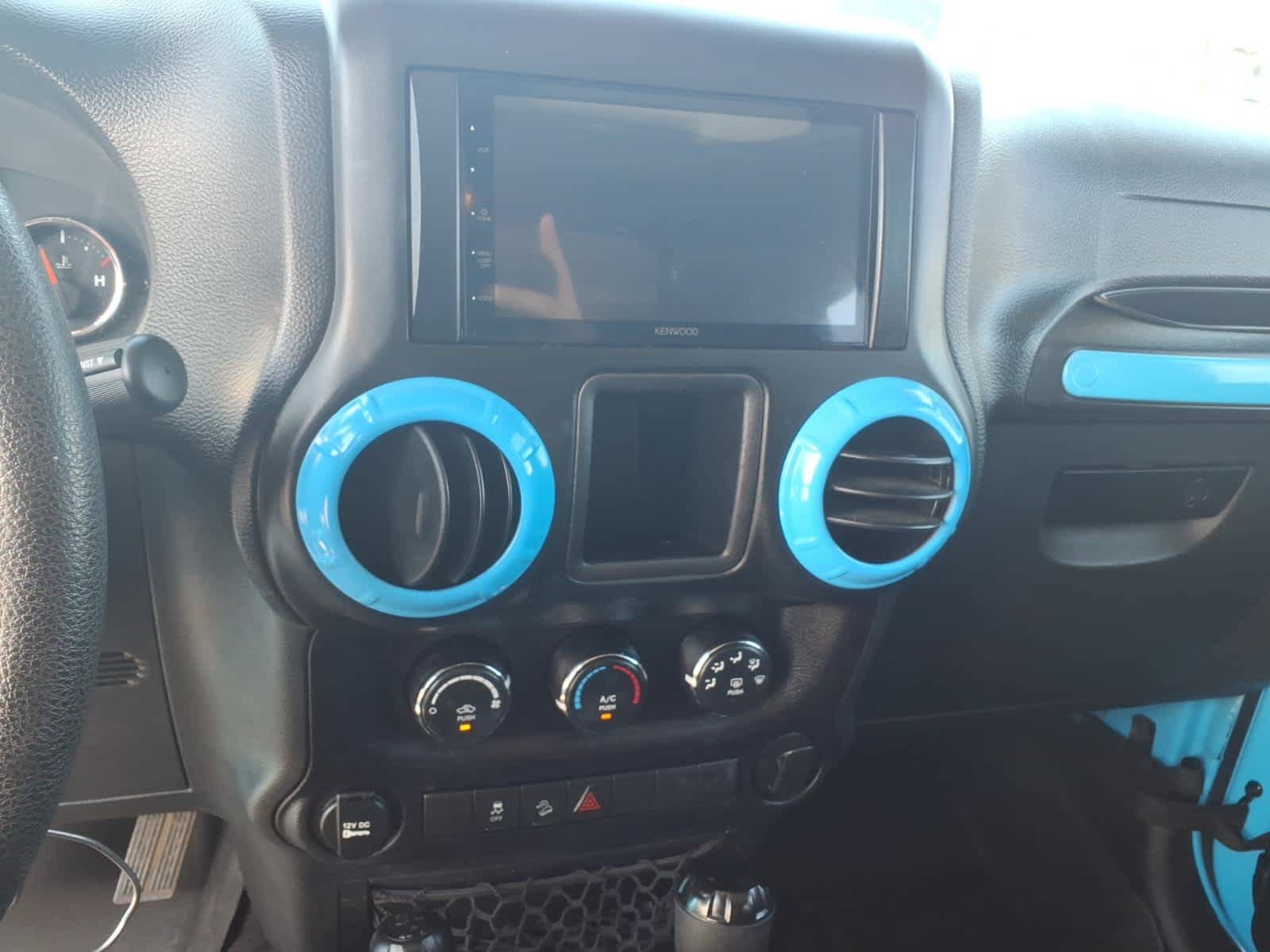 Used 2017 Jeep Wrangler Unlimited Sport AWD/4WD image 11