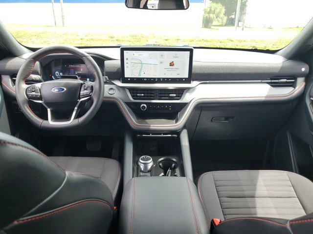 Certified 2025 Ford Explorer ST-Line image 16