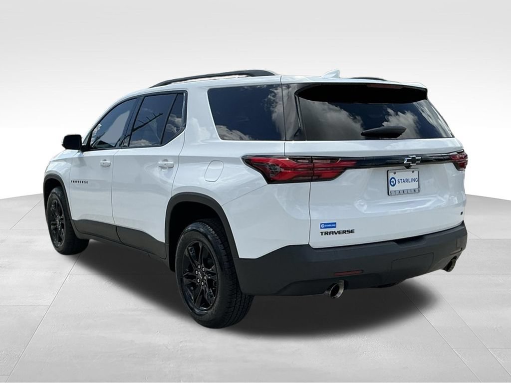 Used 2023 Chevrolet Traverse LT FWD image 7