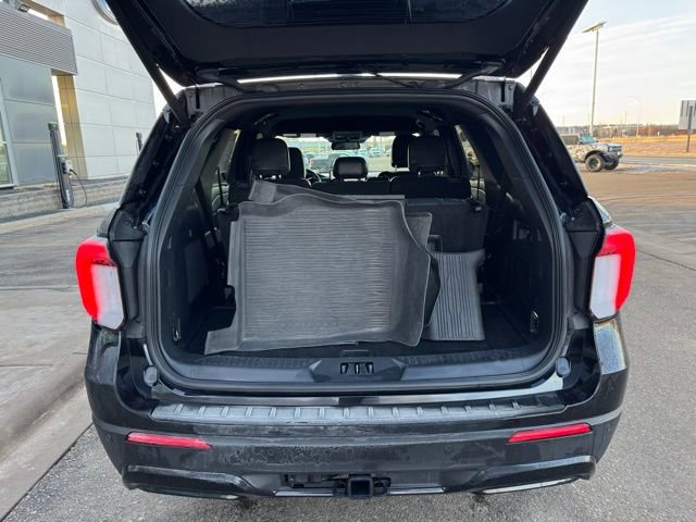 Certified 2025 Ford Explorer ST-Line w/ Premium Package image 39