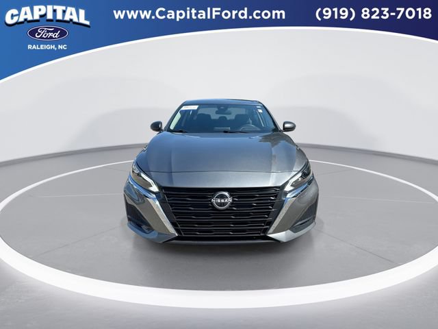 Used 2025 Nissan Altima 2.5 SV FWD image 3