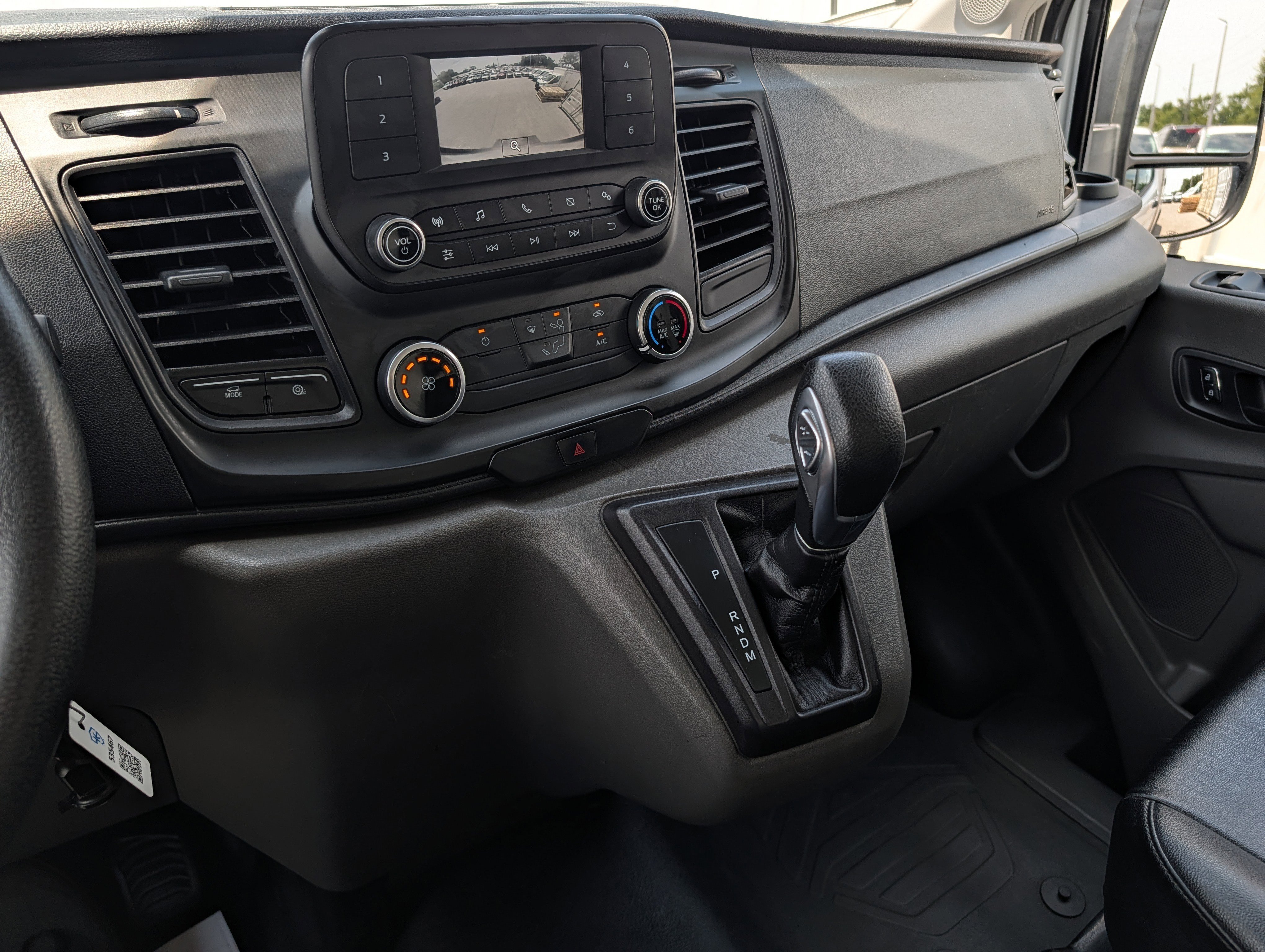Certified 2022 Ford Transit 350 DRW RWD image 27