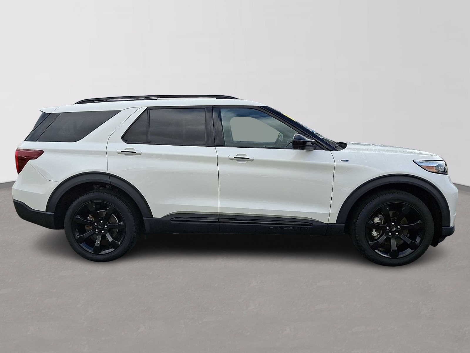 Certified 2023 Ford Explorer ST-Line w/ Class IV Trailer Tow Package AWD/4WD image 7