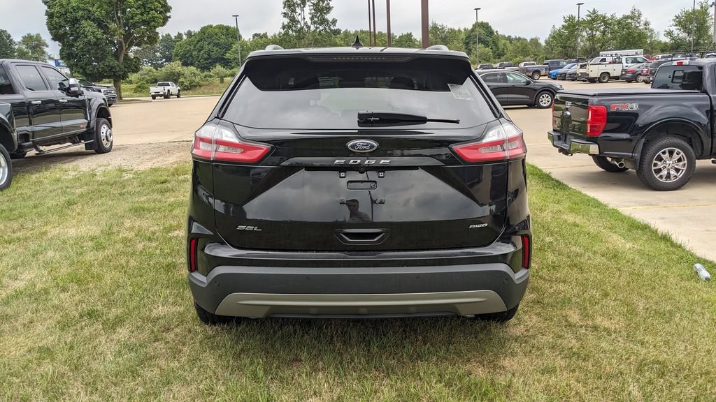 Certified 2024 Ford Edge SEL w/ Convenience Package AWD/4WD image 4