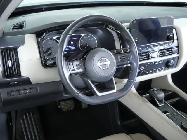 Used 2023 Nissan Pathfinder SL AWD/4WD image 21