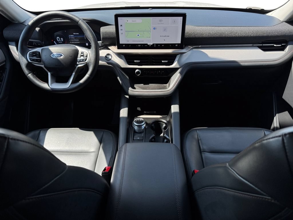 Certified 2025 Ford Explorer Active w/ Active Comfort Package RWD image 10
