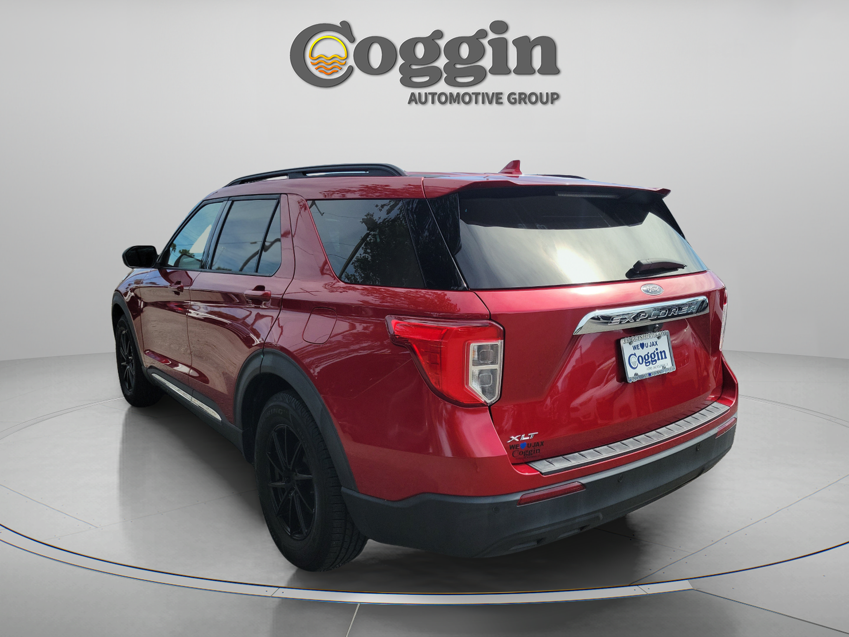 Certified 2020 Ford Explorer XLT RWD image 2