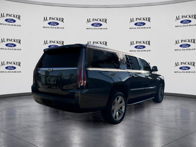 Used 2020 Cadillac Escalade ESV Luxury AWD/4WD image 9