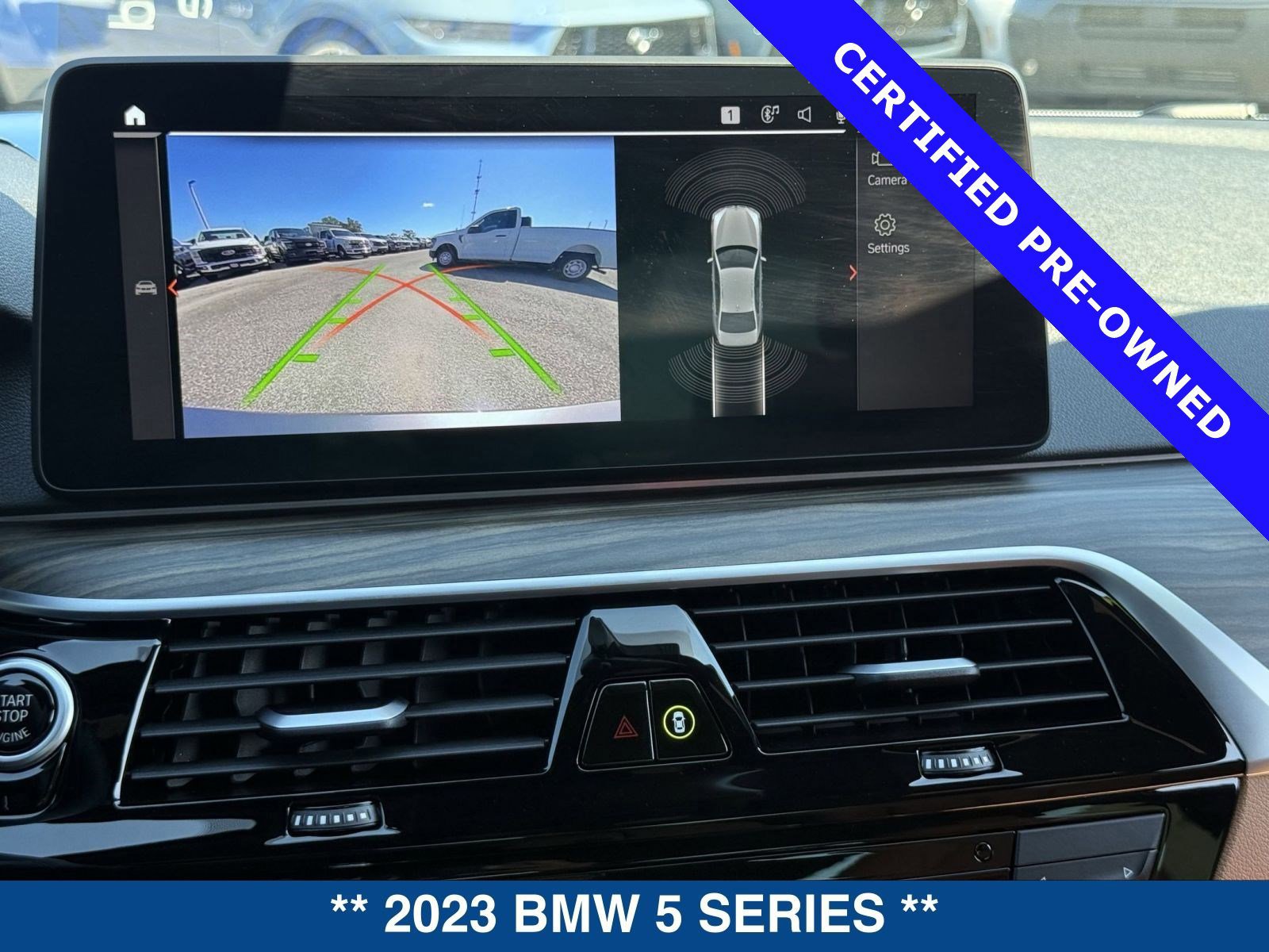 Used 2023 BMW 540i xDrive image 28