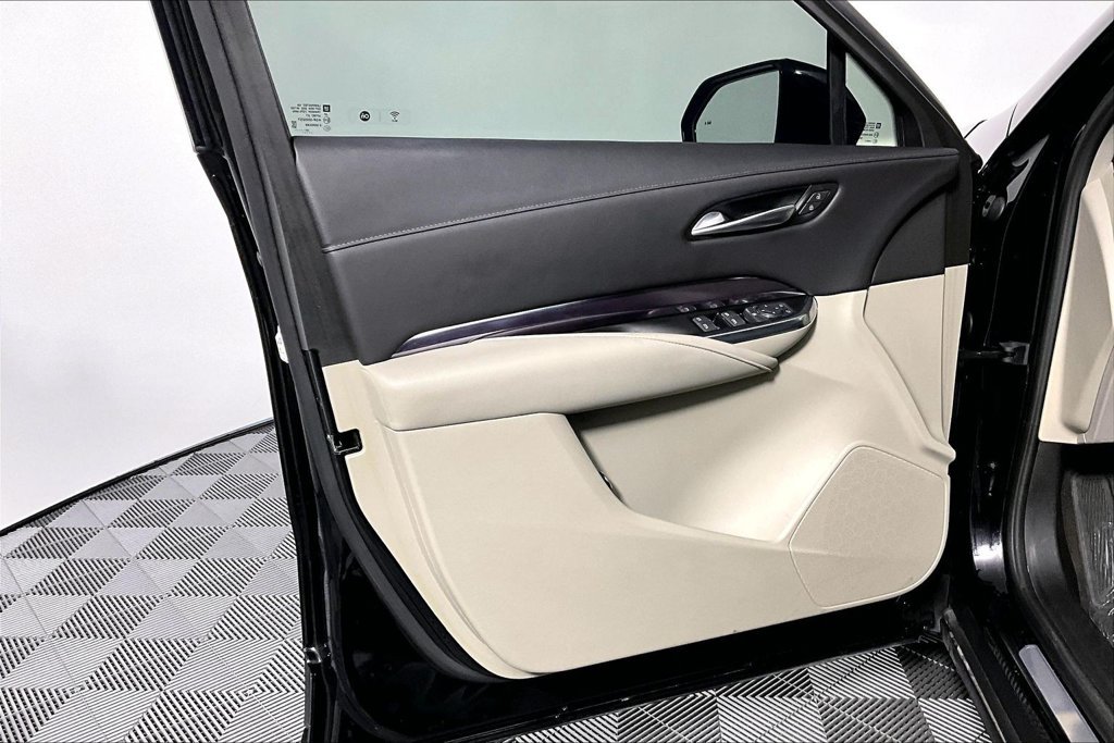 Used 2023 Cadillac XT4 Luxury FWD image 23