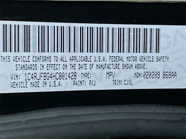 Used 2017 Jeep Grand Cherokee Limited image 17