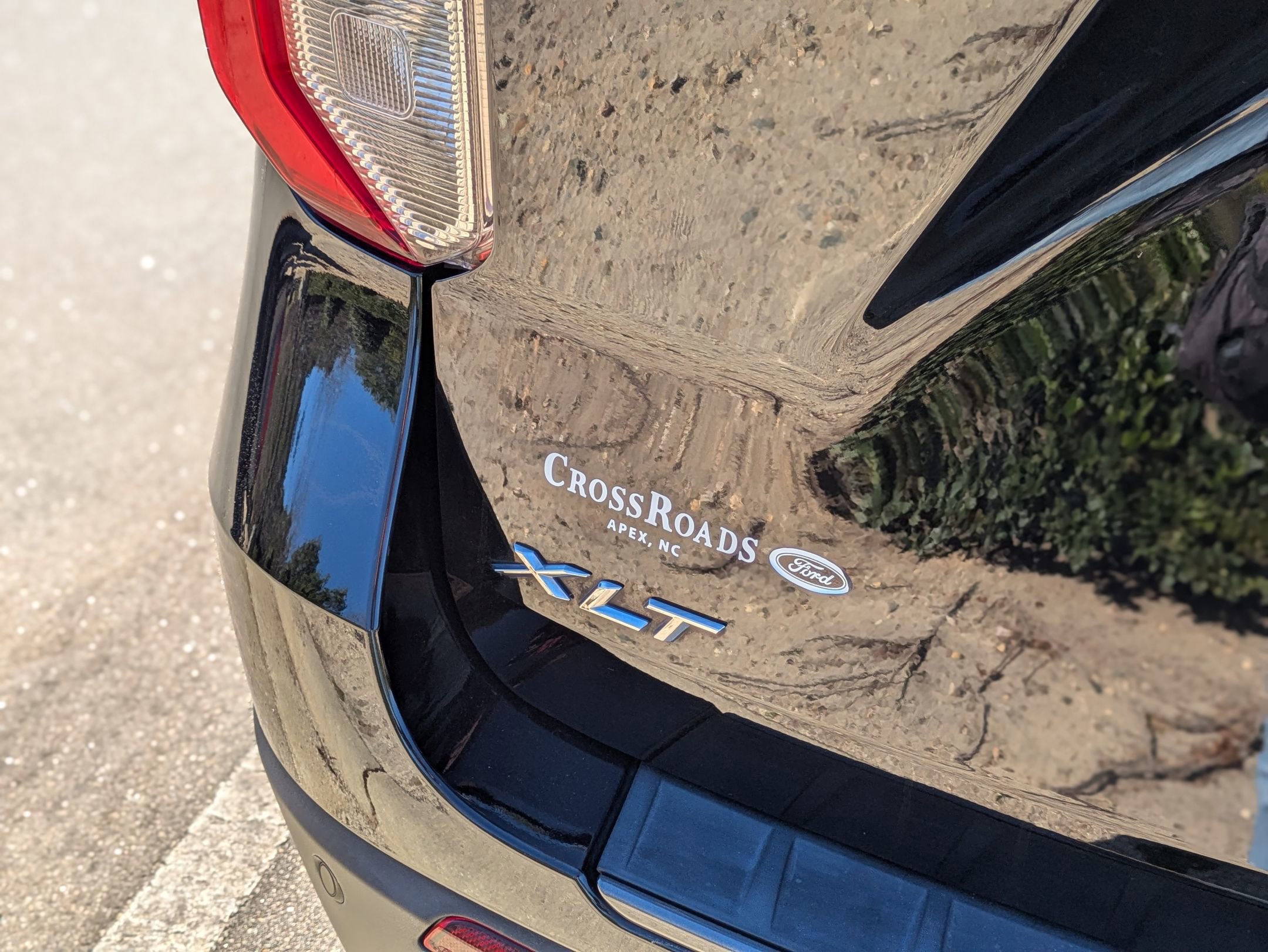 Certified 2022 Ford Explorer XLT w/ Equipment Group 202A image 35