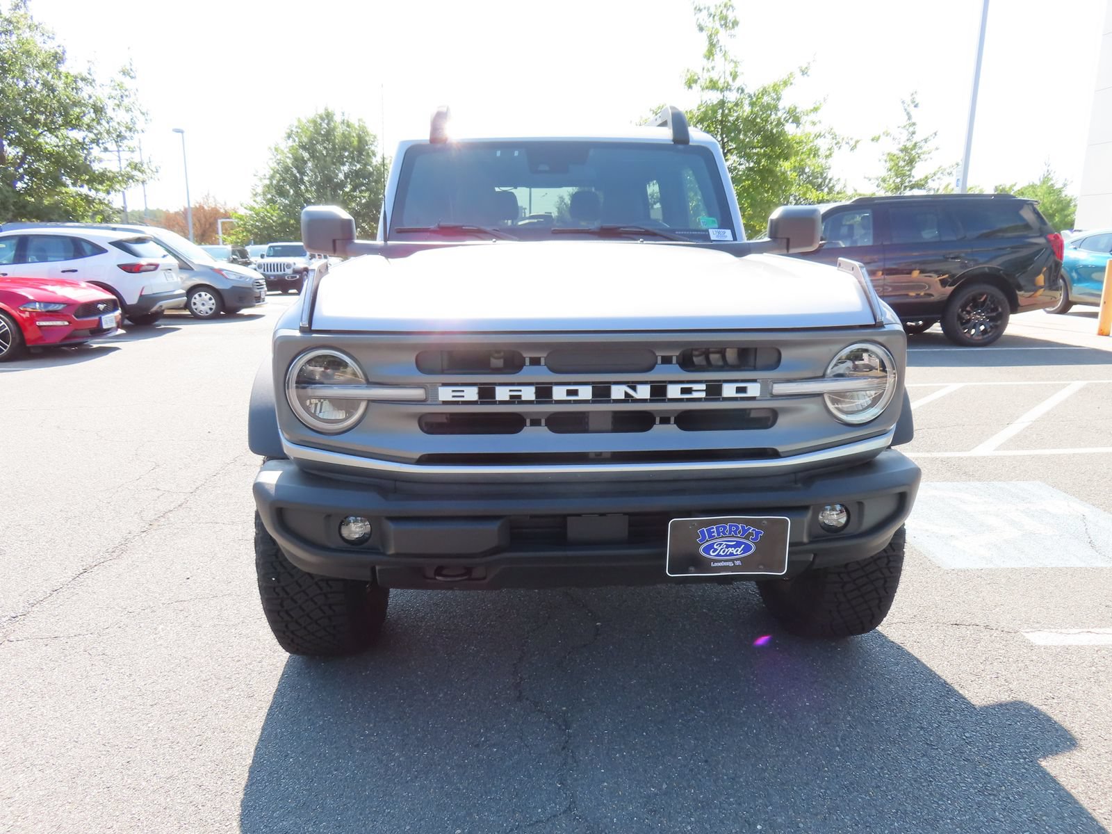Certified 2024 Ford Bronco Big Bend w/ Sasquatch Package AWD/4WD image 2