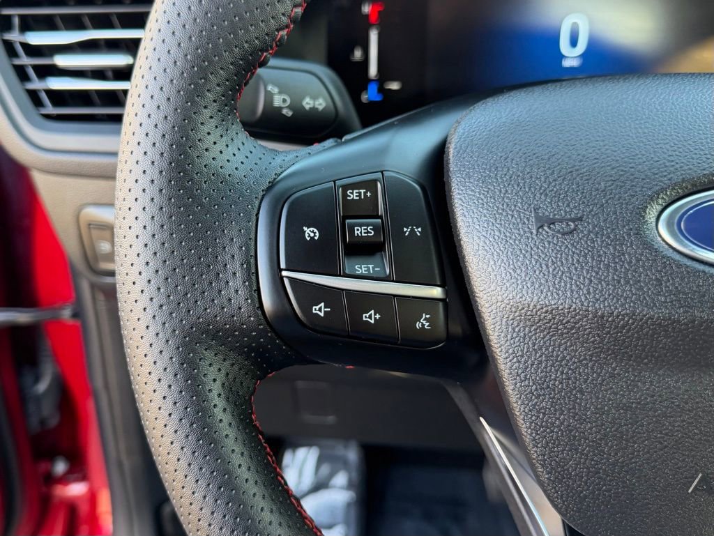 Certified 2025 Ford Escape ST-Line w/ Equipment Group 301A image 21